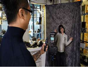 Pop-Up Holiday Photo Booth